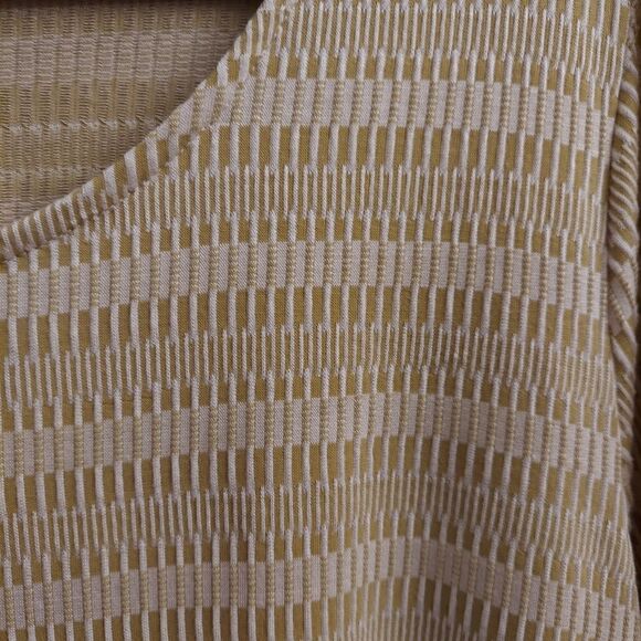 89TH & MADISON Hi/Low Striped 3/4" Sleeve Top - Picture 3 of 11